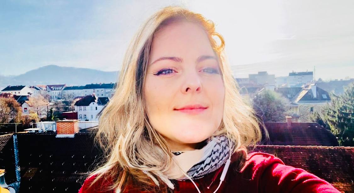 Amy Lang - Energetikerin